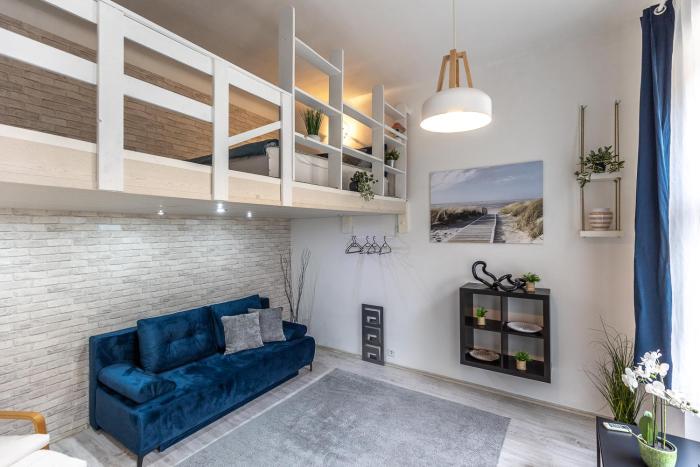 Eighth Wonder Apartment