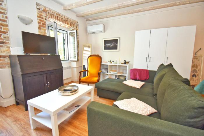 Casa Alarni in Historic Corfu old town :)