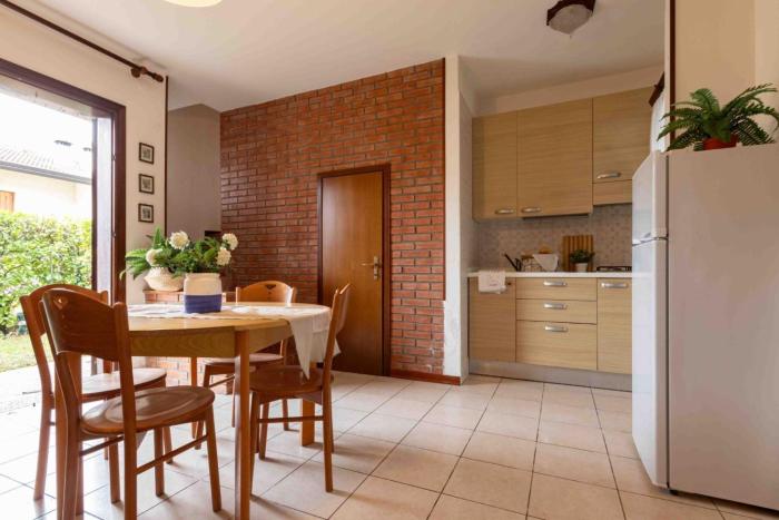 Two-bedroom apartment with private garden