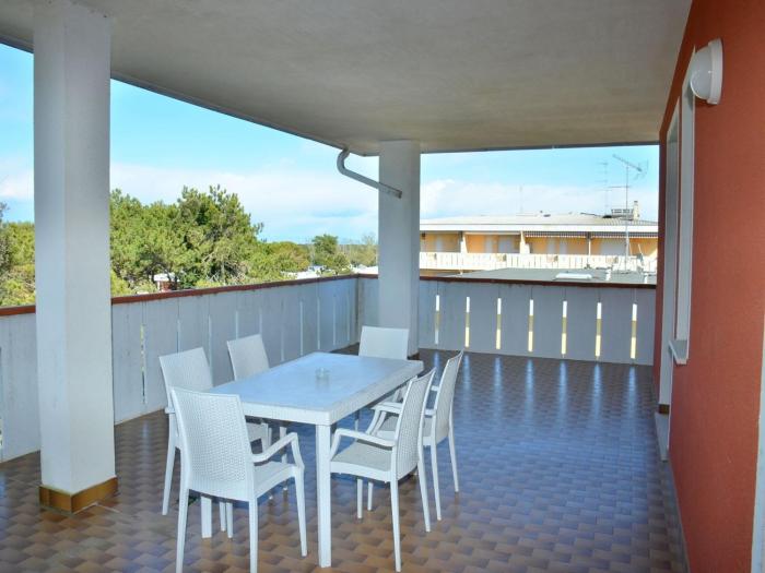 Nice two-bedroom Apartment with attic terrace