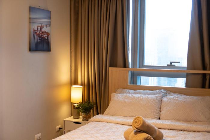 BGC 3BR Uptown Parksuites with bathtub 16