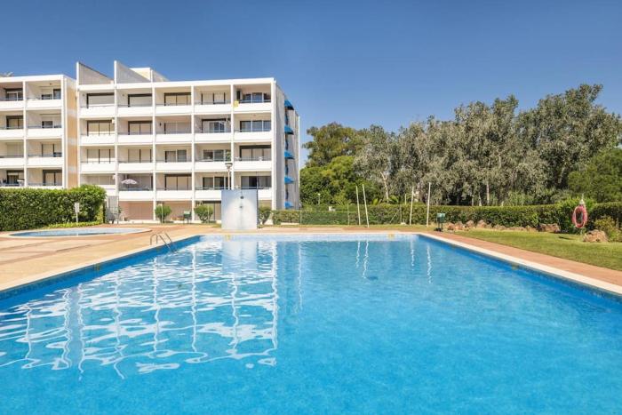 2BR Family Holidays @ Pé do Lago