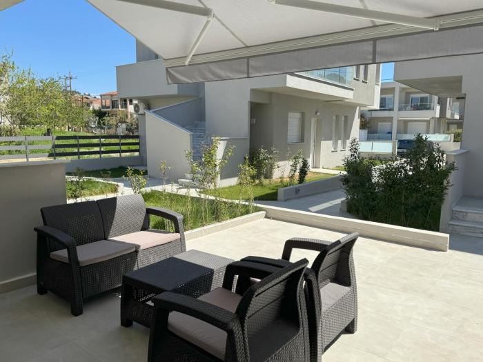 Nikiti Sunrise Apartments