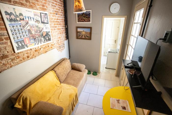 Apartamento central com pátio, 1 quadra do calçadão