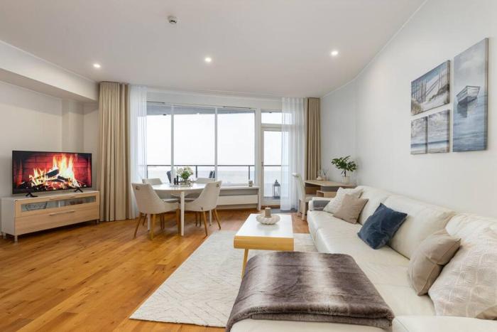 Amazing sea views - W207