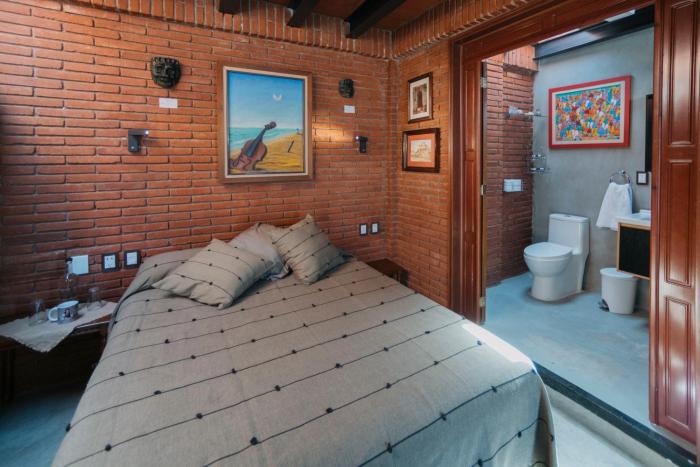 LARIMAR Gallery y Hotel Boutique