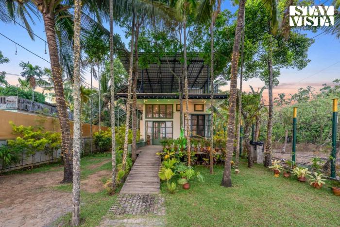 StayVista at Own The Beach Life - 1 BHK Pet Friendly - Beach View