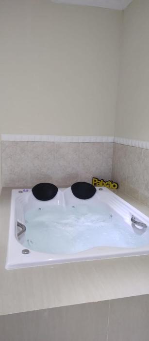 Linda casa com piscina