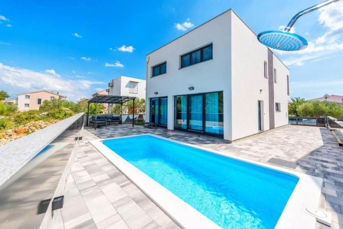 Ferienhaus mit Privatpool für 8 Personen ca 174 qm in Srima, Dalmatien Norddalmatien