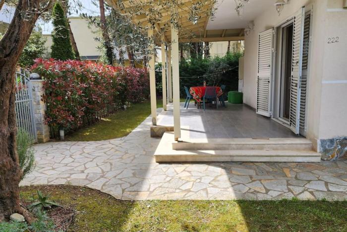 Albas House Lura1 Residence