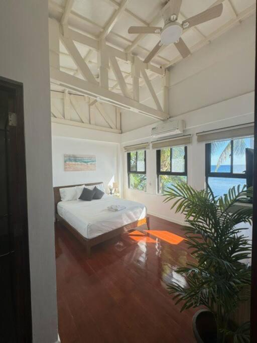 ZenStay Retreats Private Luxury Beach House Rental