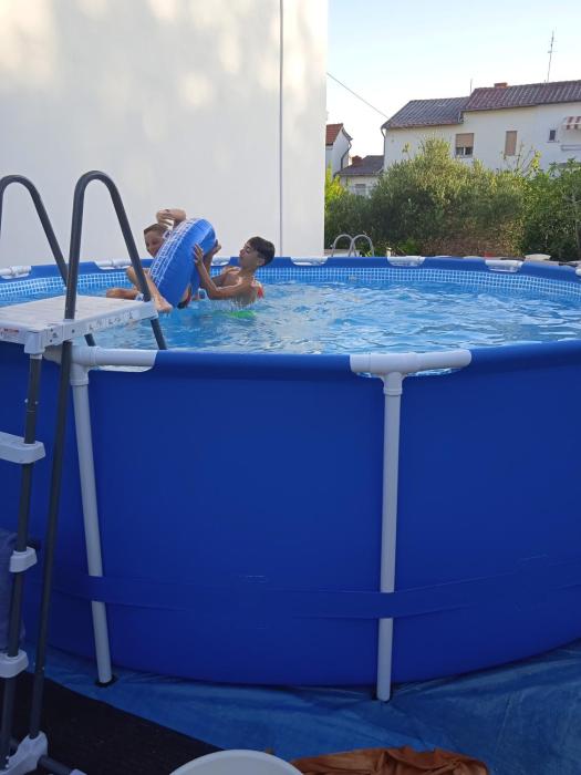 Ferien Haus bis 16 personen mit Pool