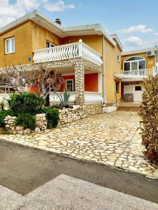 Cosy Apartment in Vir with Mountain View, 35 m²