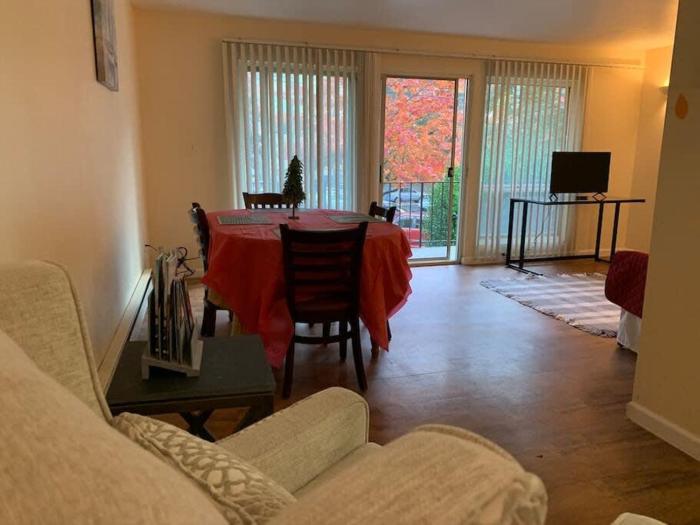 North Capital Hill Oasis