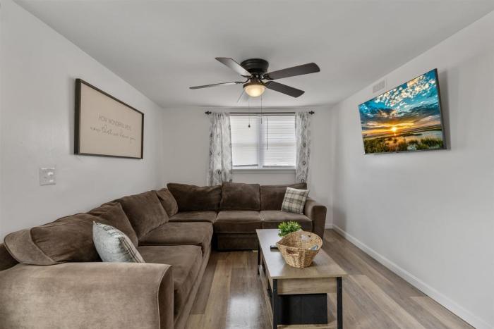 217 E Hildreth Ave, Unit 4