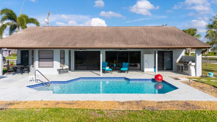 Sleek and Modern, Sunset Views & Pool - The Lighthouse - Roelens Vacations