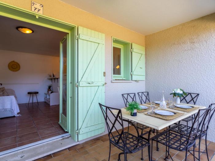 Apartment Cap Négre - Domaine de la Pinède-21 by Interhome