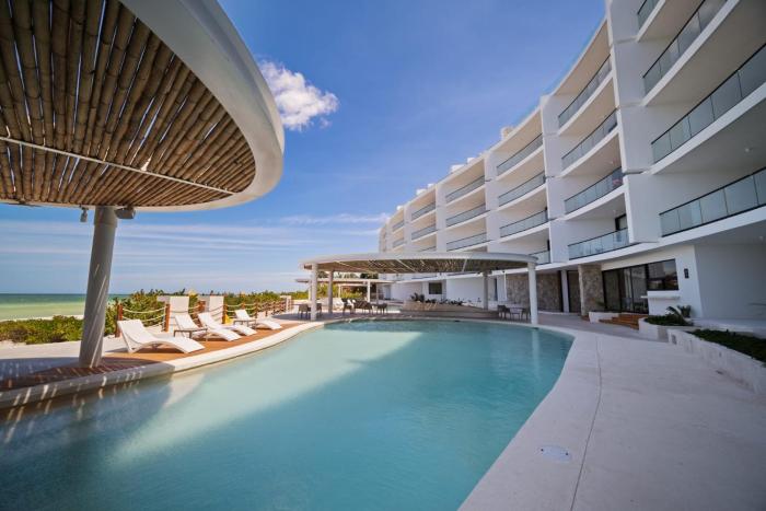 SIELA Oceanfront Luxury 4 BR Villa