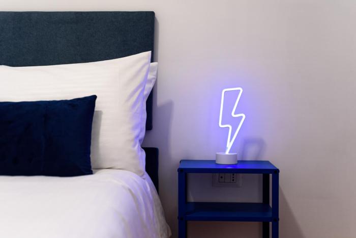 Murales In Bed Quartieri Spagnoli