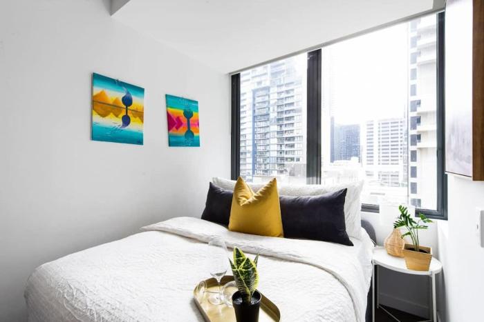 A Stylish CBD Studio Right Next to Southern Cross