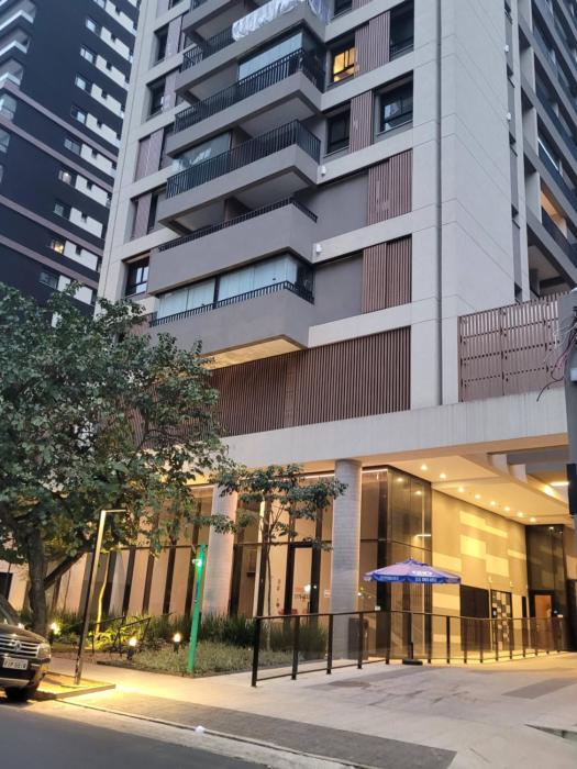 Apartamento charmoso em Pinheiros 250 metros da Estação Oscar Freire Hospital das Clínicas NUBANK INCOR PAULISTA