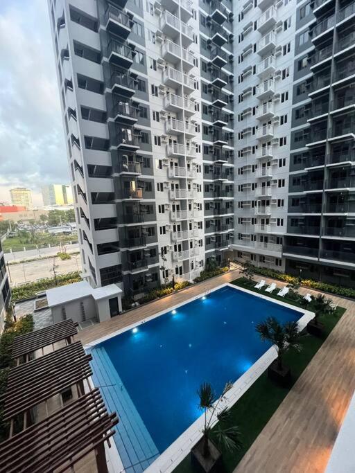 Spacious,comfy condo @ SM Iloilo