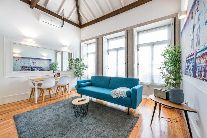 GuestReady - High-ceiling urban retreat in Porto