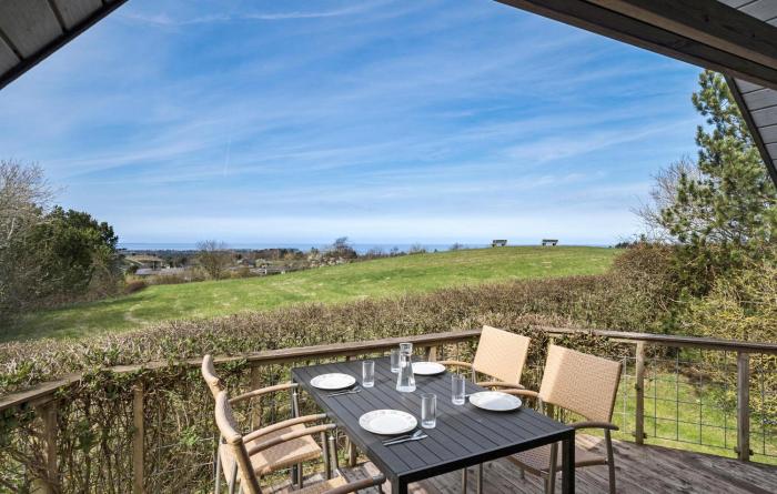 Stunning Home In Fårevejle With Kitchen