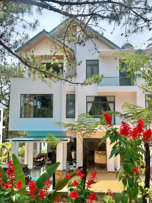 HeniSi 2 Hotel Măng Đen