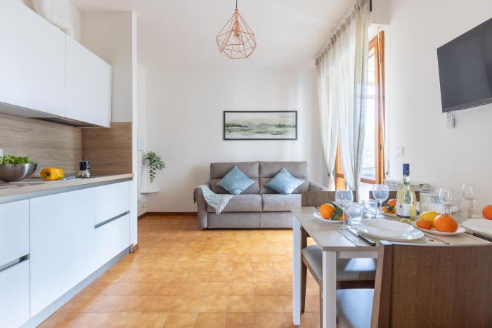 GuestHost - Pisa Cisanello - Comfy Apartment with Balcony!