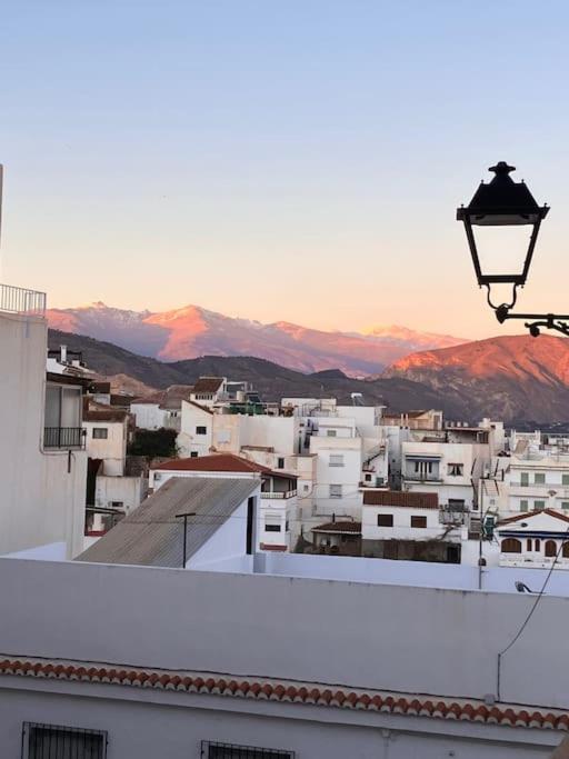 Fint litet hus i hjärtat av gamla stan och nära hav