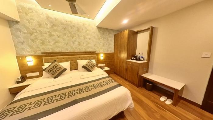 Hotel GRT Square