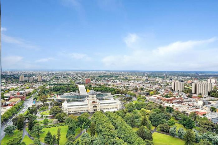 2B2B Carlton Garden at Doorstep