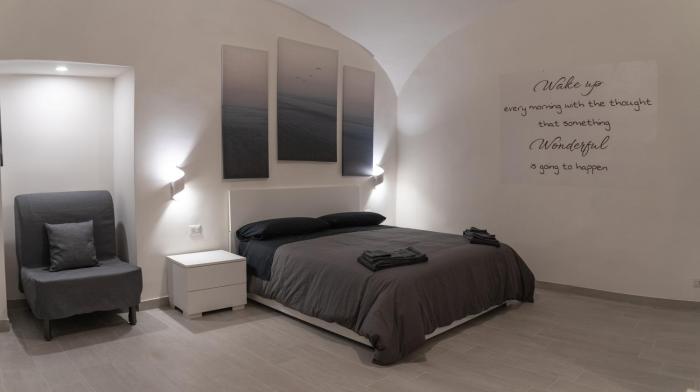 Dietro al Plebiscito luxury suite