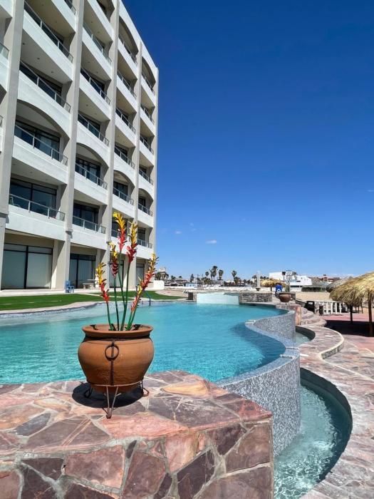 Palacio Del Mar - Oceanfront