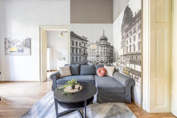 Cozy & Nostalgic Budapest Style Apartment in the Center