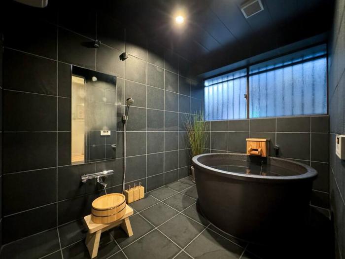 日本伝統のお風呂を楽しむ、３LDKの一軒家、ベッド5台、寝室3つ