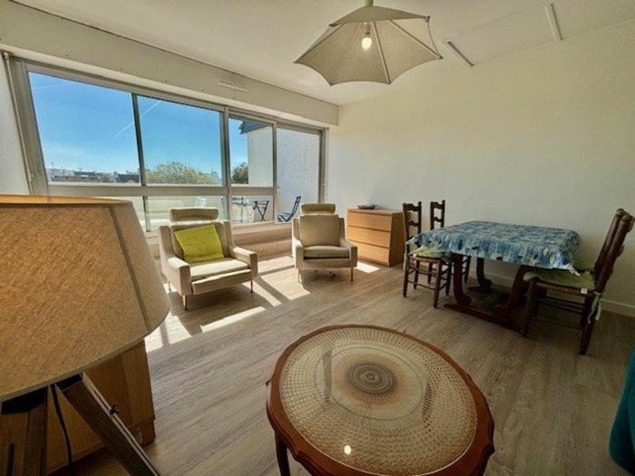 Appartement lumineux 2 pièces, balcon sud, parking, centre Quiberon - FR-1-478-191