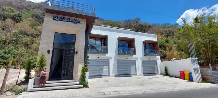 The Madevelyn in Atitlán