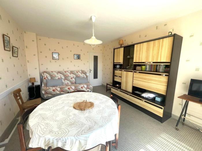 Appartement calme à 150m de la plage avec parking privé - FR-1-323-305