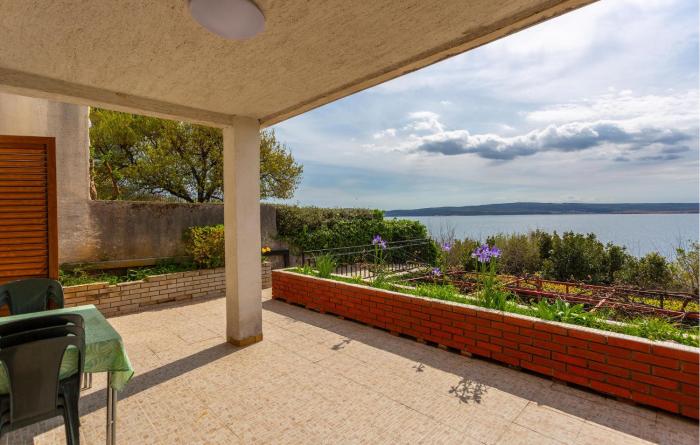 Beautiful Apartment In Dramalj