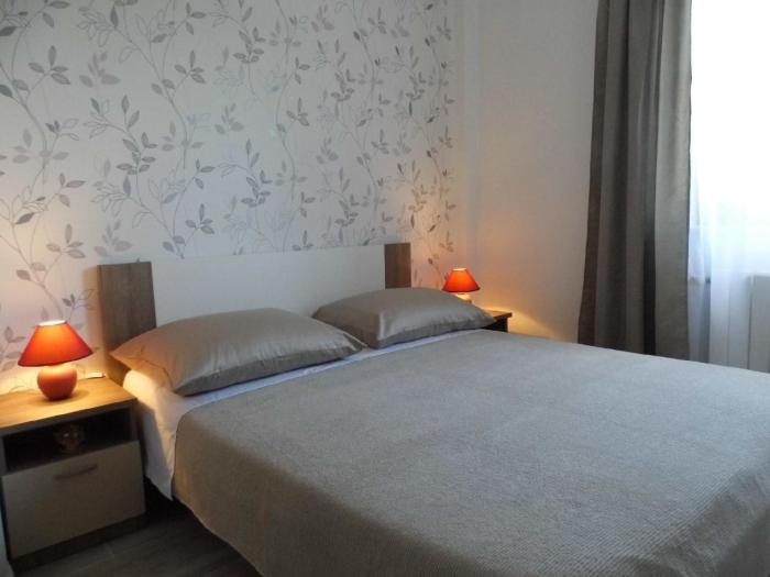 schöne gemütliche Wohnung mit Meerblick, Wi-Fi, Klimaanlage, geeignet auf sehr gute Lage,