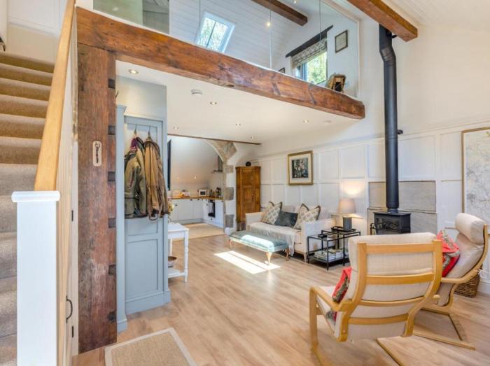 Lyme Tree Farm Cottages - Hotching Barn and Knockstone Cottage