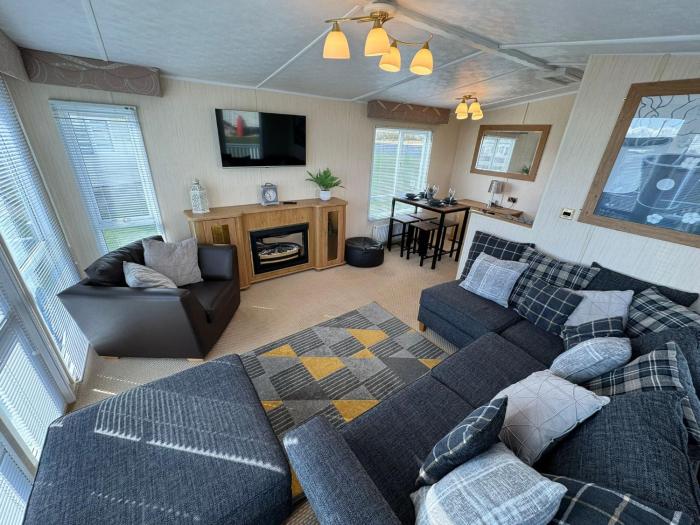 Millfields Holiday Park - The Balmoral - Coastal Caravan Breaks