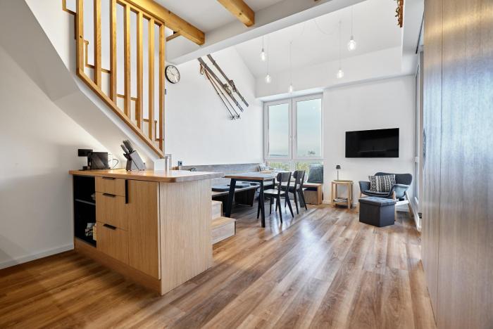 Kozlík, Kontryhel by Mountain ways