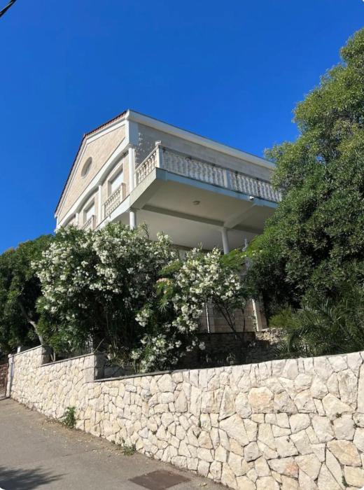 View Forever Brac, Selca