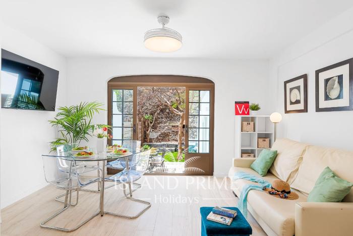 Family Garden Relax Holiday in Los Cristianos LC26