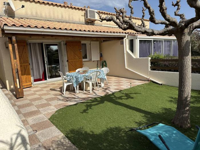 HOLIDAYLAND 256 VILLA T2 MEZZANINE 6 couchages climatisé NARBONNE PLAGE