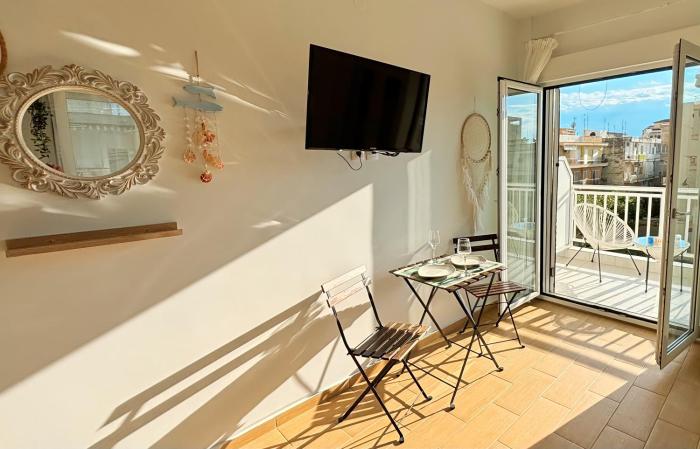 Minu sonniges Studio in direkter Strandnähe, schnelles Internet, freies Parken, nahe Flughafen