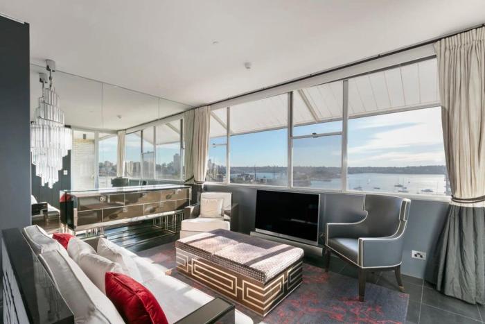 Luxury 1 Bedroom Apt with Harbour Views & Parking